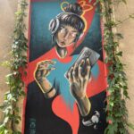 Smartphone addict fresque street art Nimes